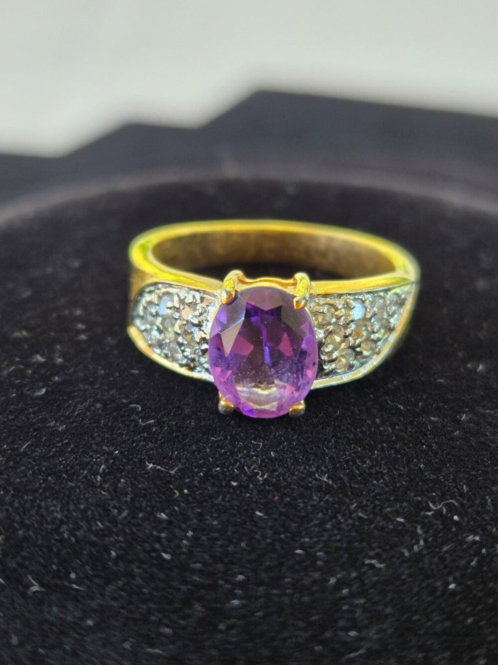 Vintage Purple Faux Amethyst Ring Gold/Silver Tone Metal Clear Rhinestones